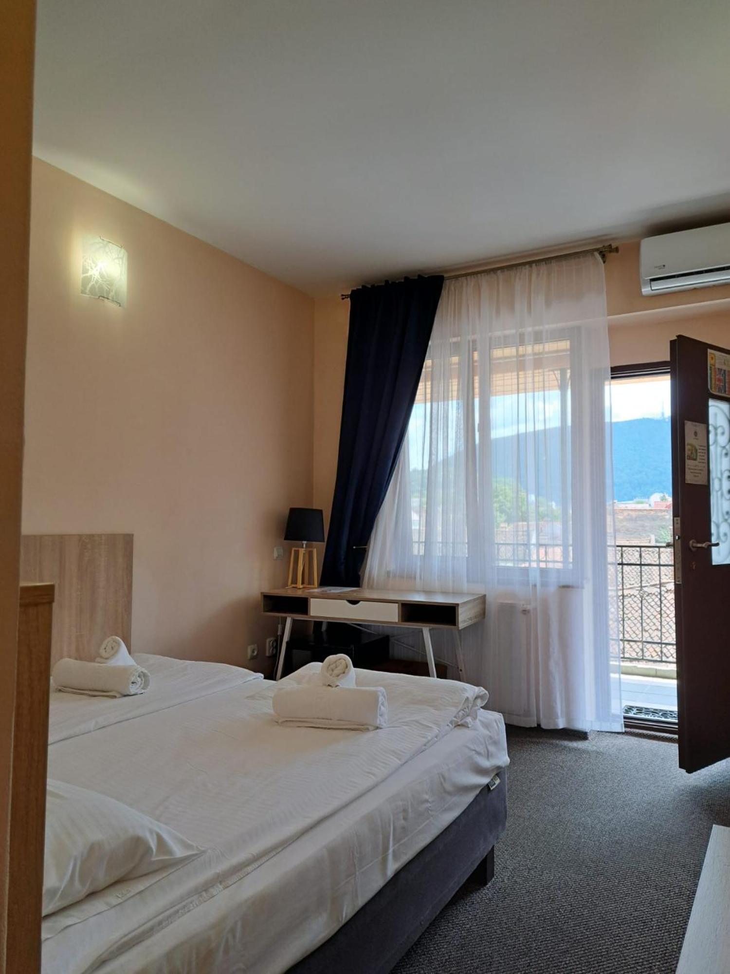Long Street Hotel